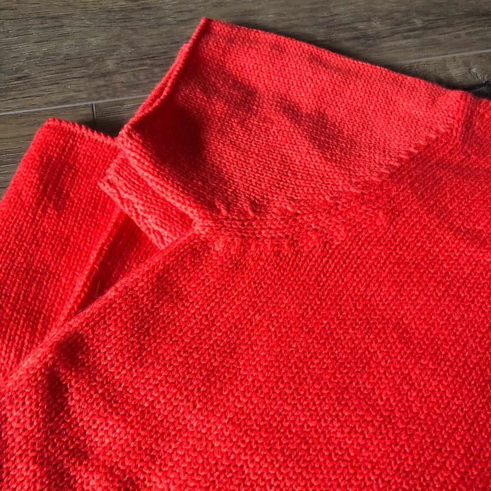 PRADA-AUTHENTIC NWT Red Short Sleeve Sweater - Picture 8 of 16
